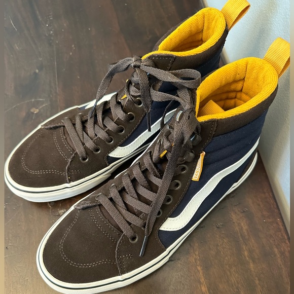 Vans Filmore Hi Vansguard men hi-top suede upper sneakers w/water resistance - Picture 2 of 9